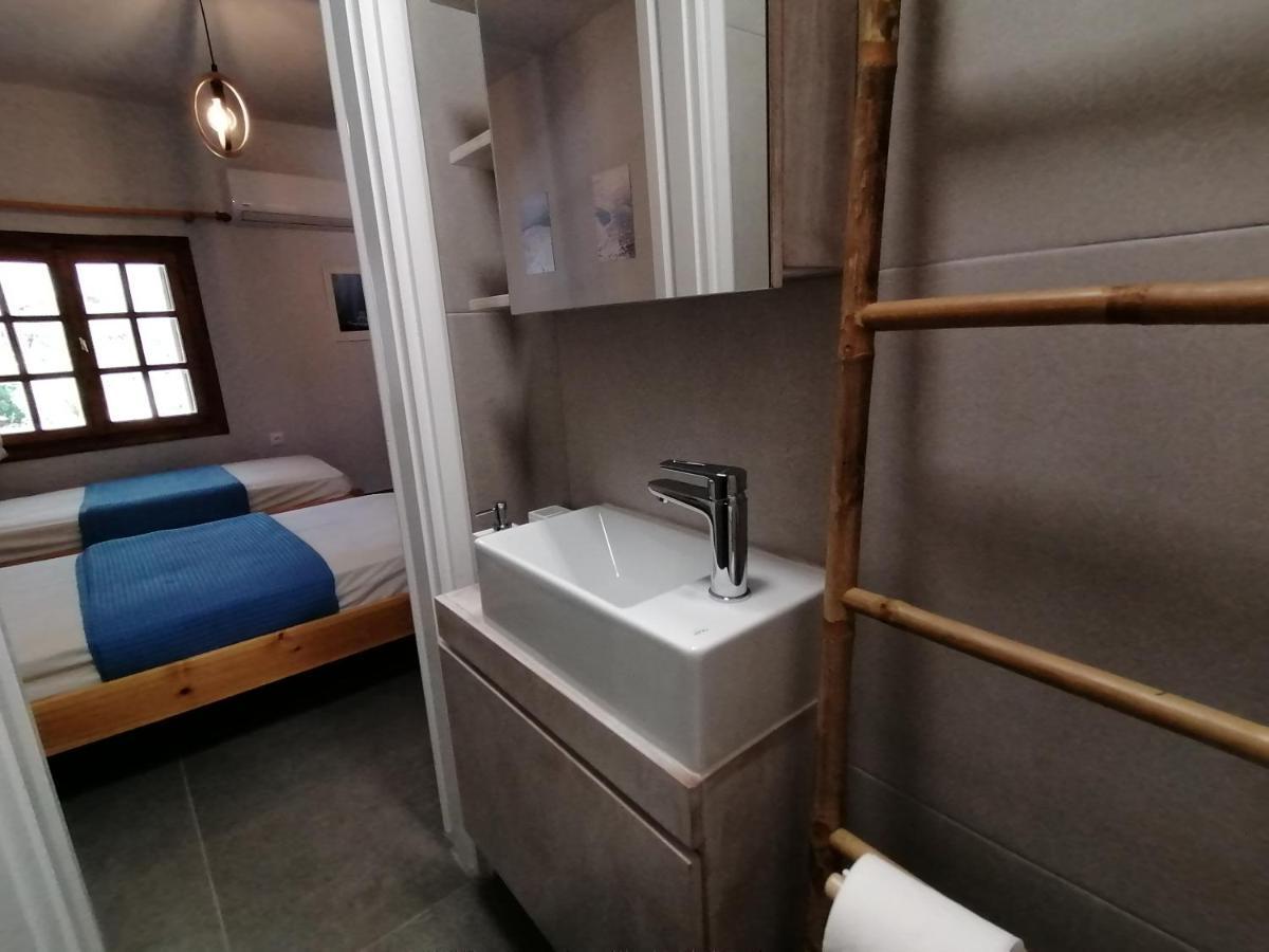 Casadelvilla Private Apartment Portocheli-Kosta 포르토헬리 외부 사진